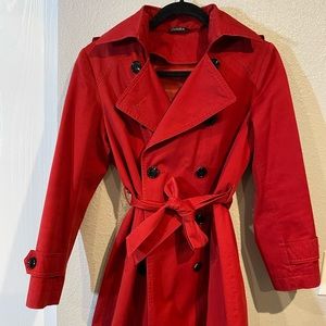 Red vintage passer trench coat